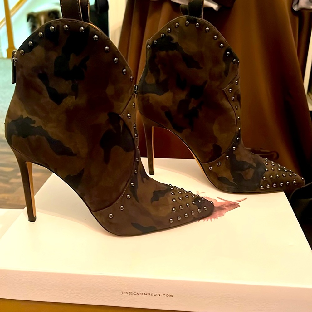 Jessica Simpson green combo camo bootie.
